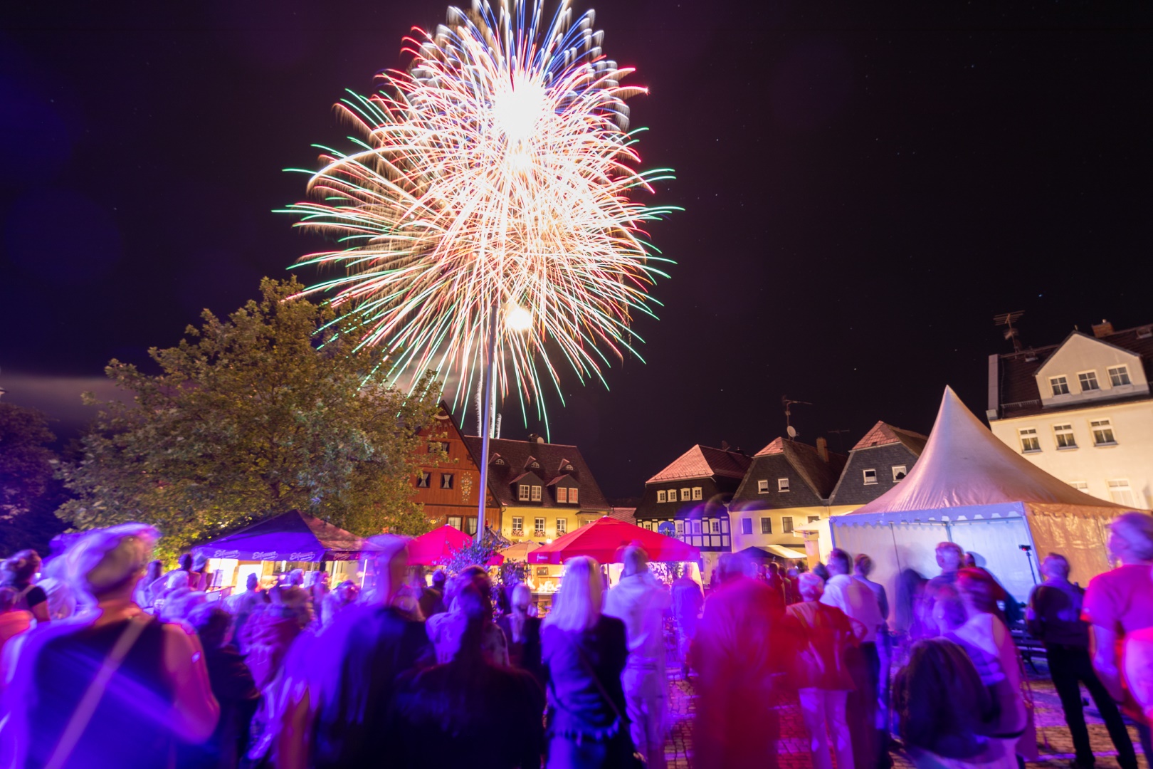 777 Jahr Feier 725 (Groß)